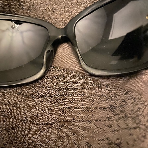 D & G sunglasses - Picture 5 of 5